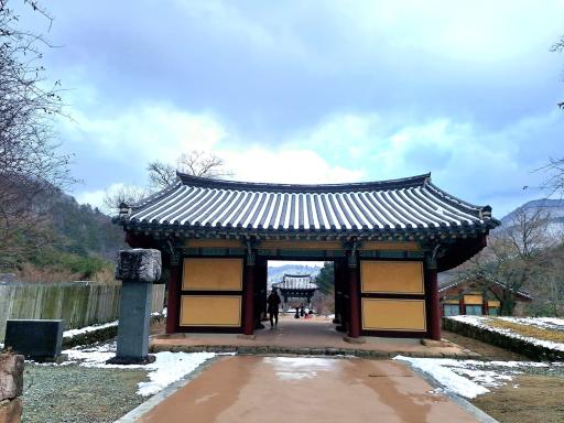 무위사삼층석탑
