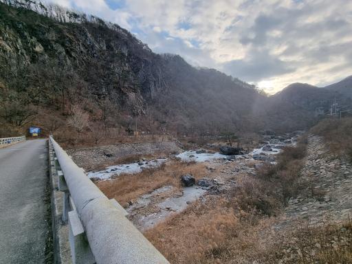 75. 쌍룡계곡