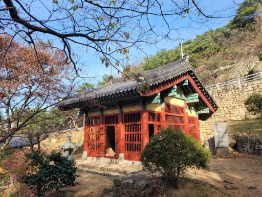 태안마애삼존불