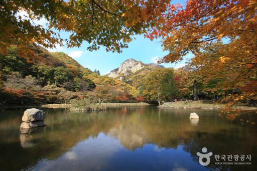 백암산