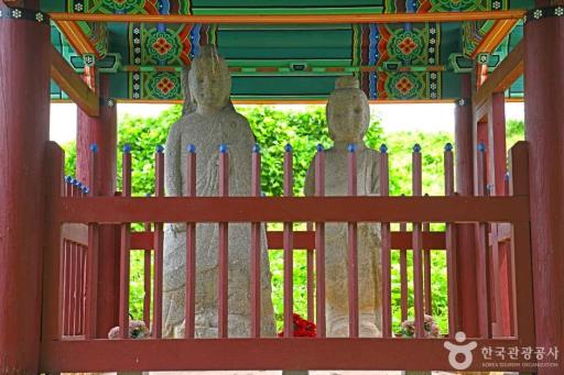정읍보화리석조이불입상
