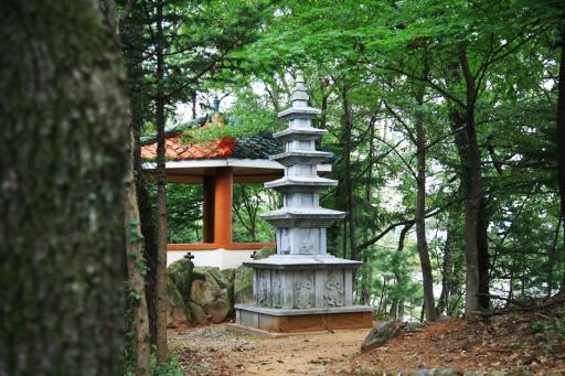 충주창동리마애여래상
