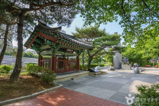 이공제비및군수이후범선영세불망비